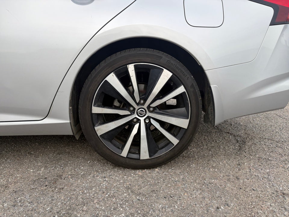 2020 Nissan Altima SR FWD