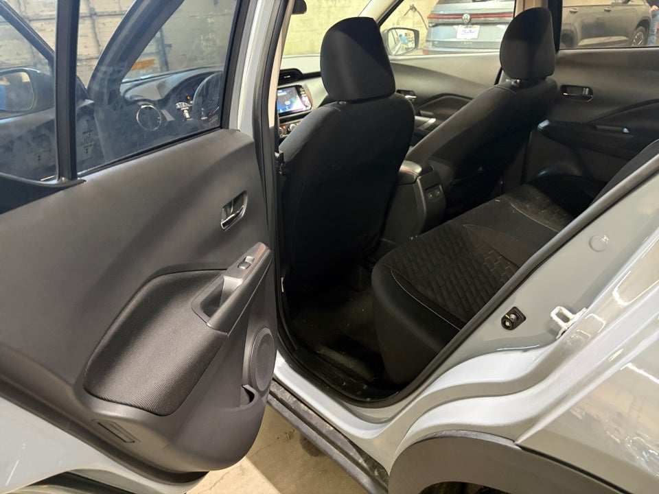 2023 Nissan Kicks SV Xtronic CVT