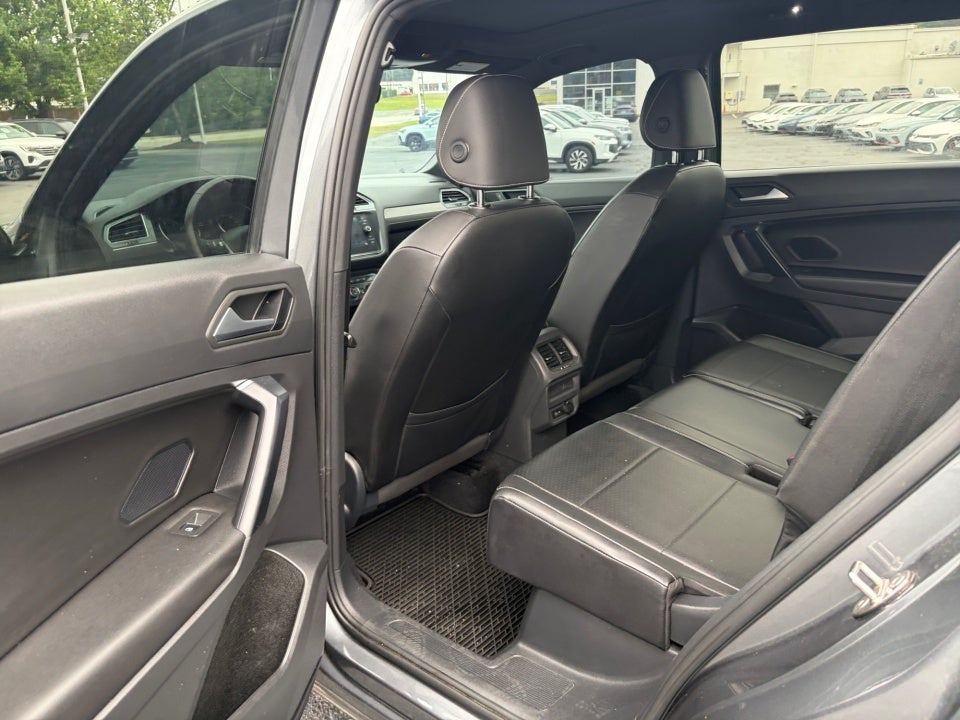 2021 Volkswagen Tiguan 2.0T SE R-Line Black
