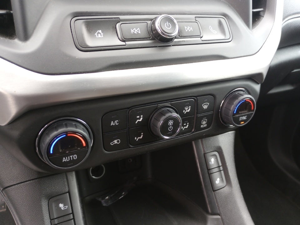 2017 GMC Acadia SLE-2