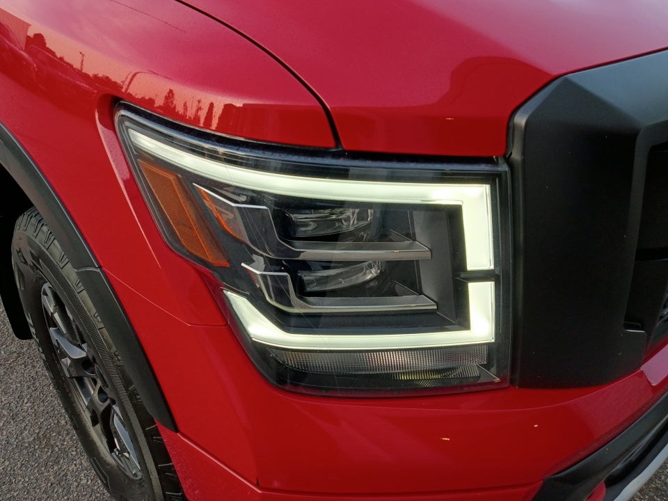 2021 Nissan TITAN Crew Cab PRO-4X 4x4