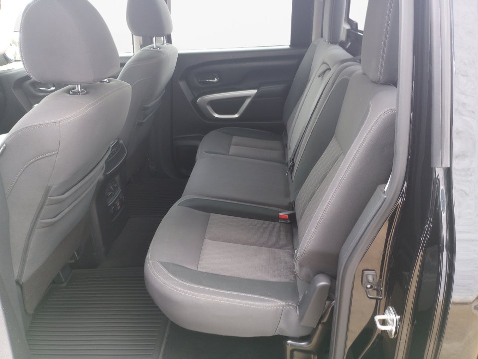 2021 Nissan TITAN Crew Cab SV 4x4