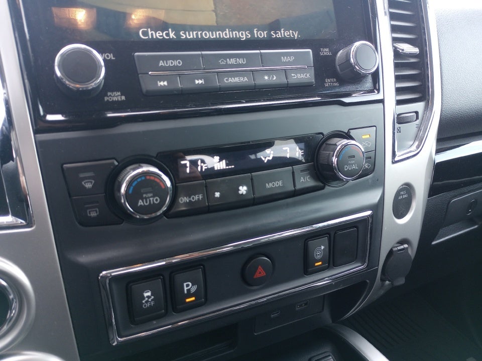 2021 Nissan TITAN Crew Cab SV 4x4