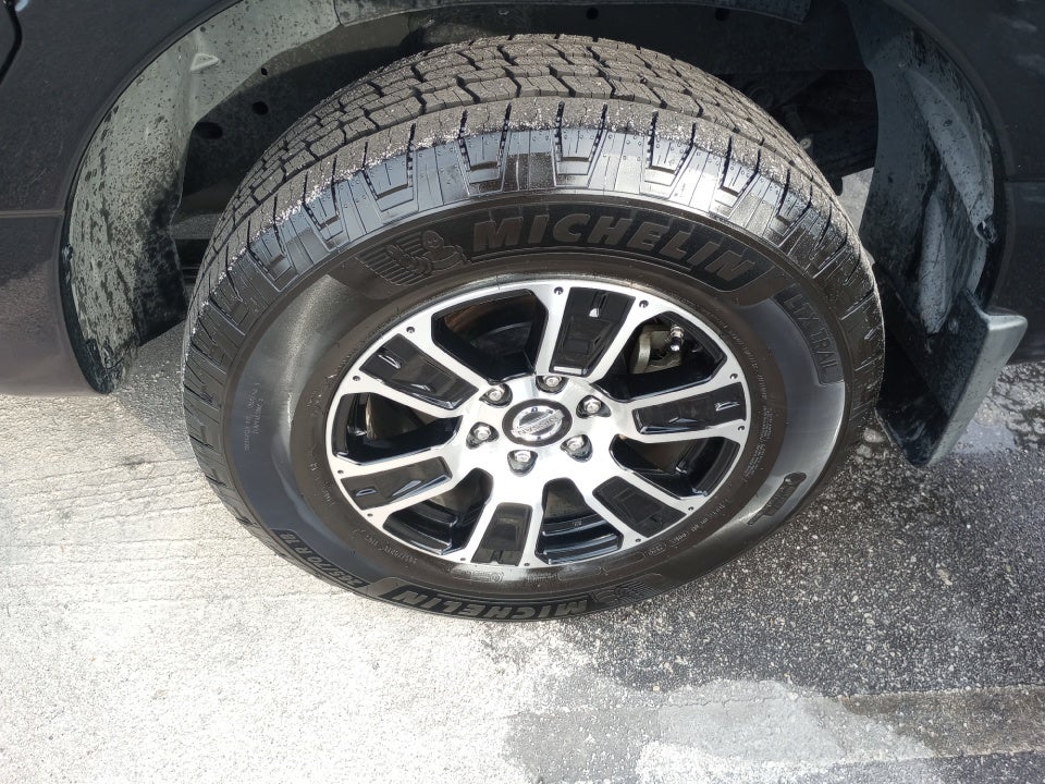 2021 Nissan TITAN Crew Cab SV 4x4