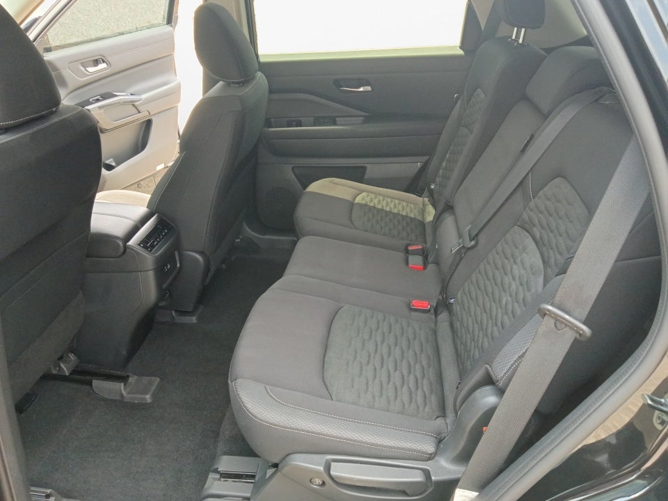 2022 Nissan Pathfinder SV 4WD