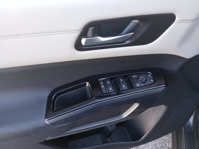 2022 Nissan Pathfinder SL 2WD