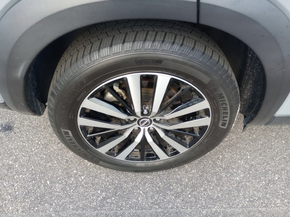 2023 Nissan Pathfinder Platinum 4WD