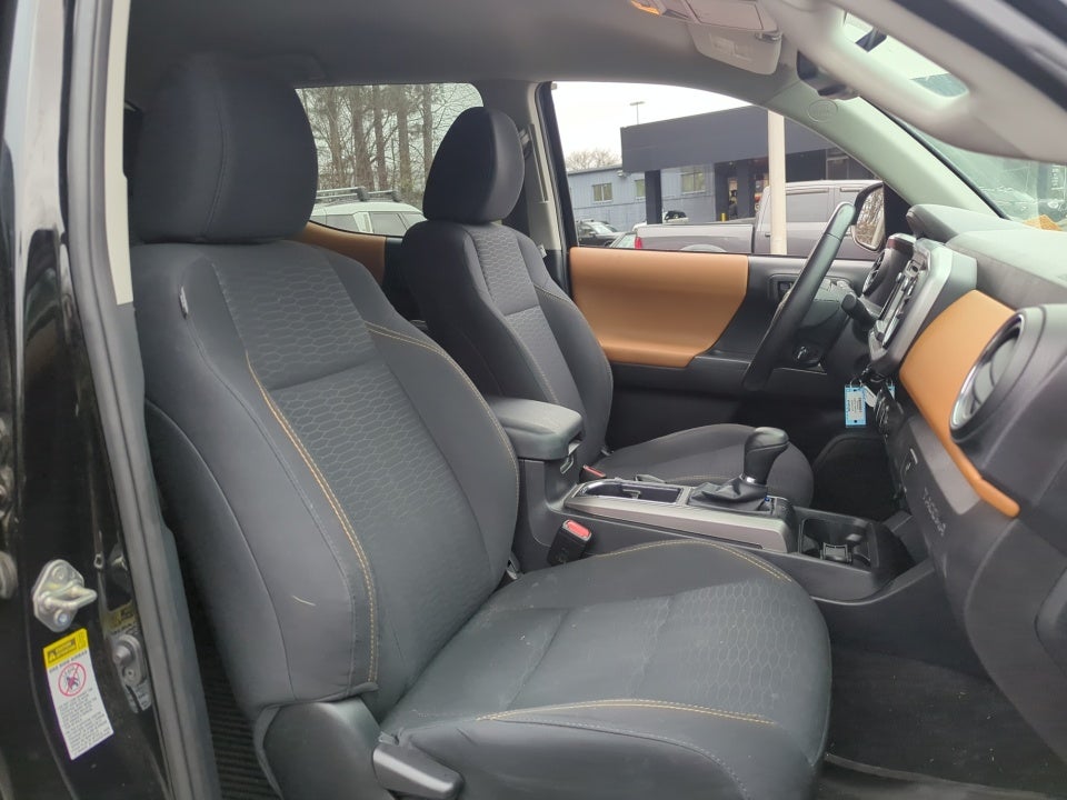 2017 Toyota Tacoma SR5 V6