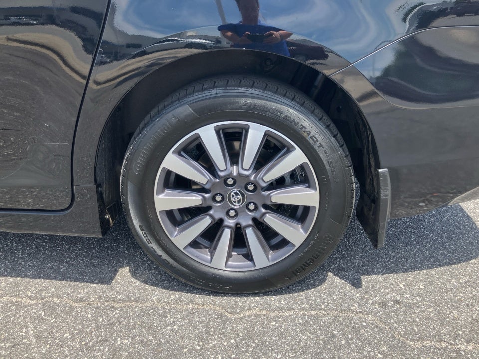 2020 Toyota Sienna Limited Premium