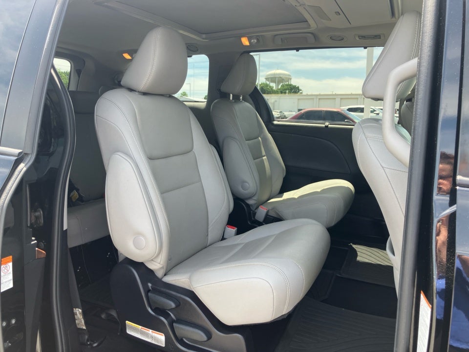 2020 Toyota Sienna Limited Premium