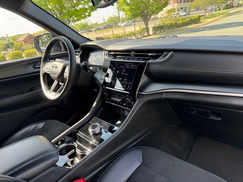 2023 Jeep Grand Cherokee Altitude 4x4