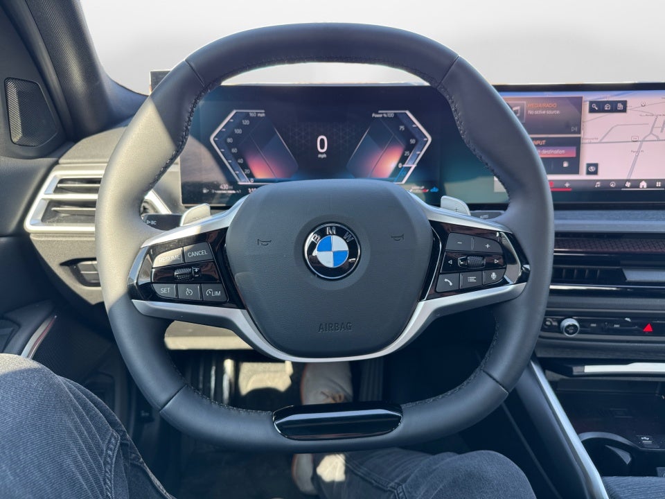 2025 BMW 330i xDrive