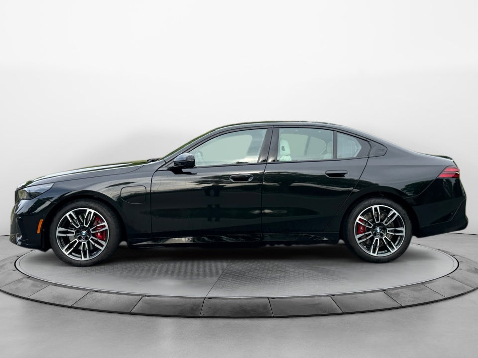 2026 BMW 550e xDrive