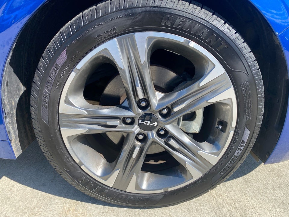 2022 Kia K5 EX
