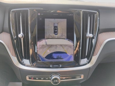 2024 Volvo S60 Plus Dark Theme