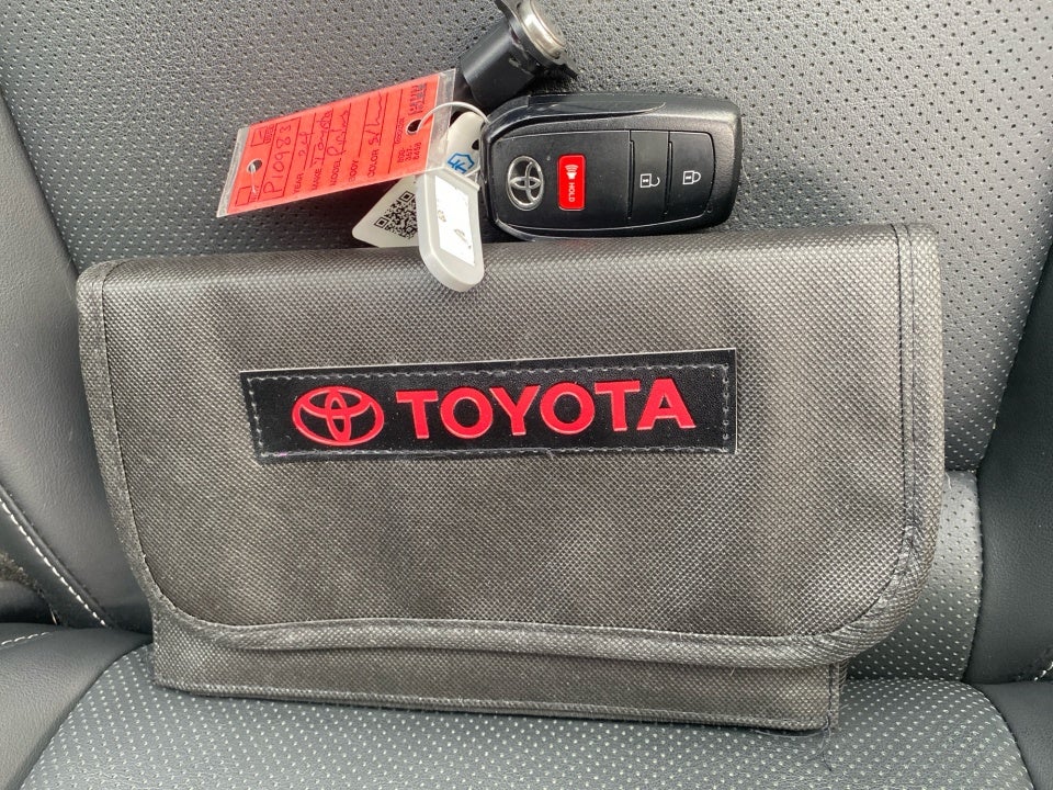 2024 Toyota Prius XLE