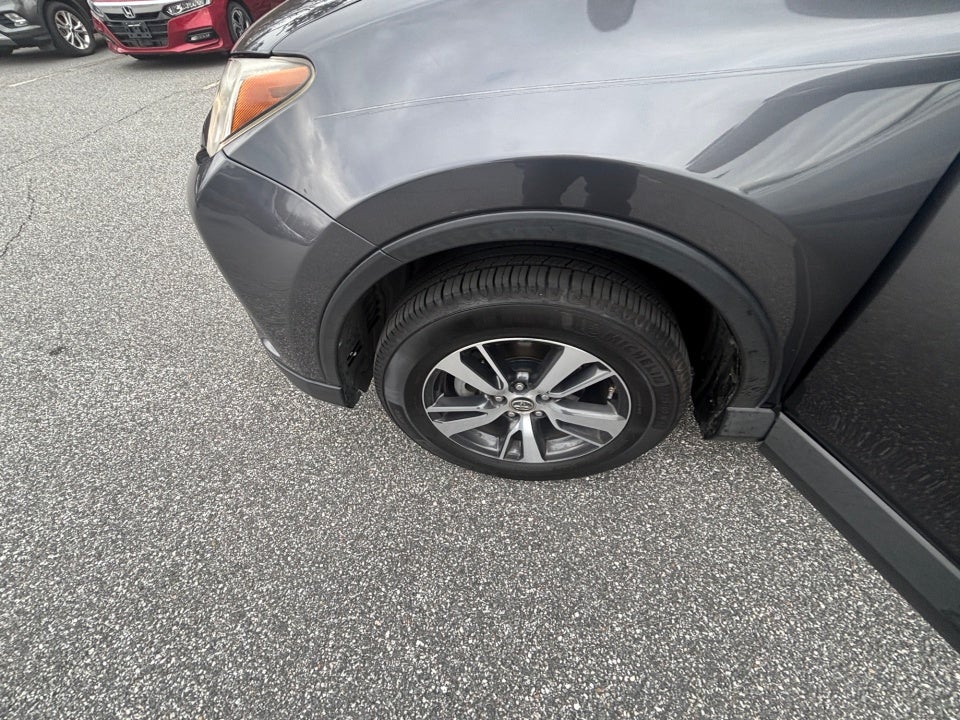 2017 Toyota RAV4 XLE