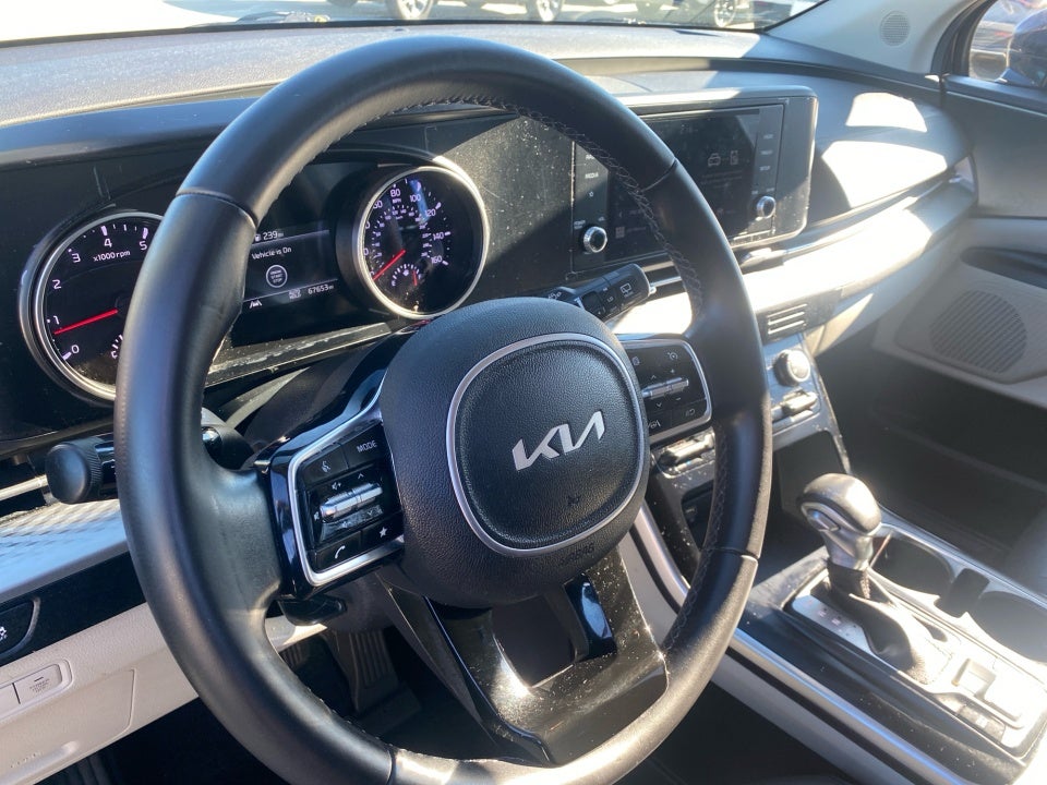 2023 Kia Carnival MPV LX Seat Package