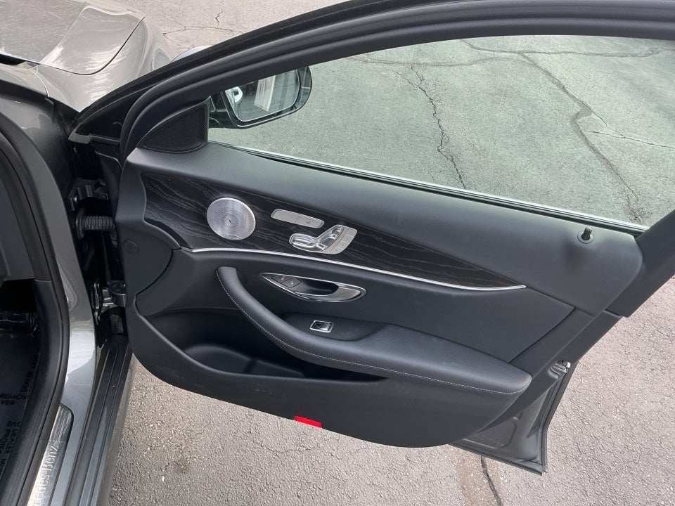 2017 Mercedes-Benz E 300 4MATIC®