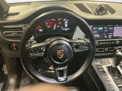 2020 Porsche Macan Turbo