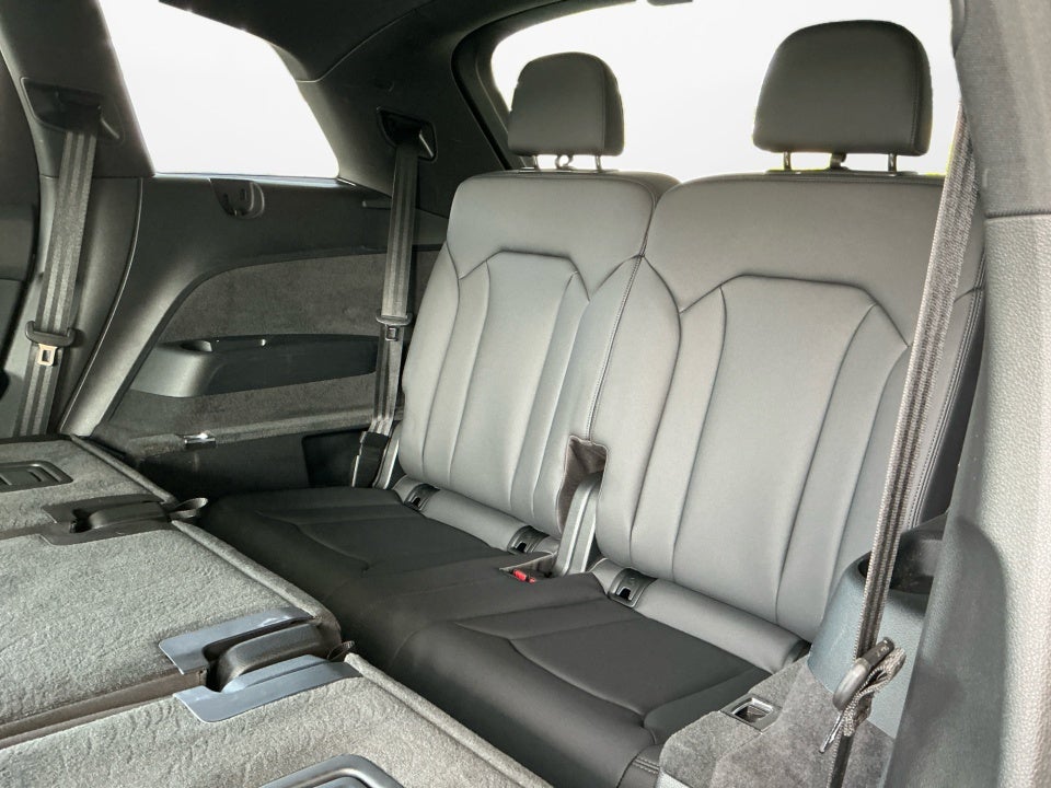 2022 Audi Q7 Premium 45 TFSI quattro Tiptronic