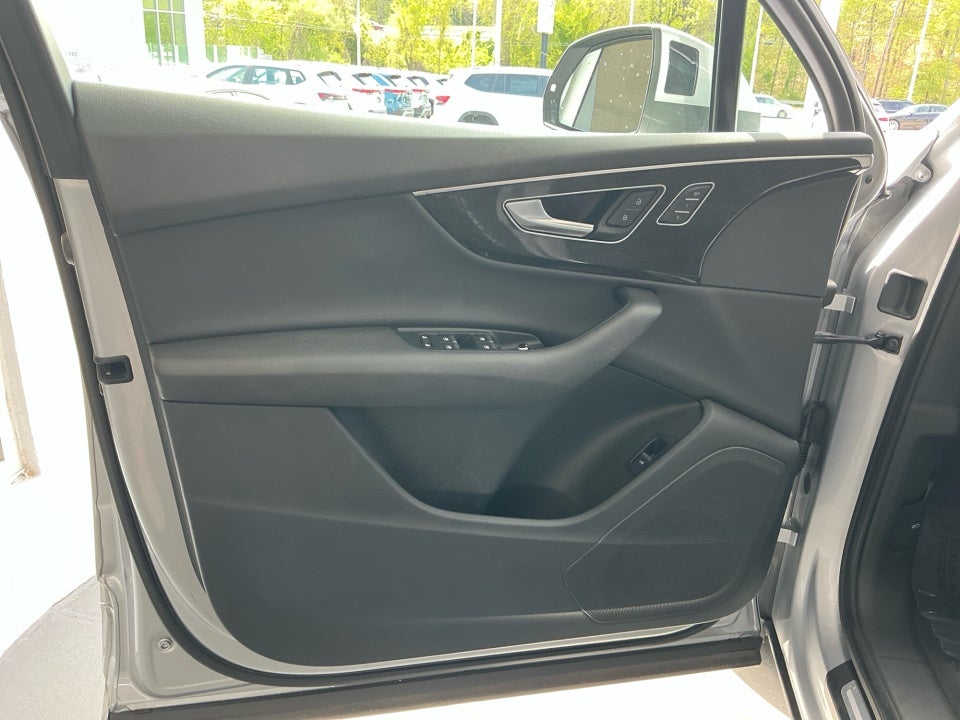 2022 Audi Q7 Premium 45 TFSI quattro Tiptronic