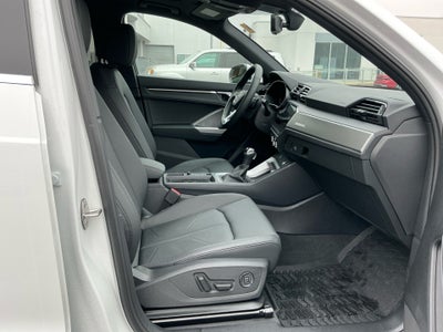 2025 Audi Q3 Premium 45 TFSI S line quattro Tiptronic