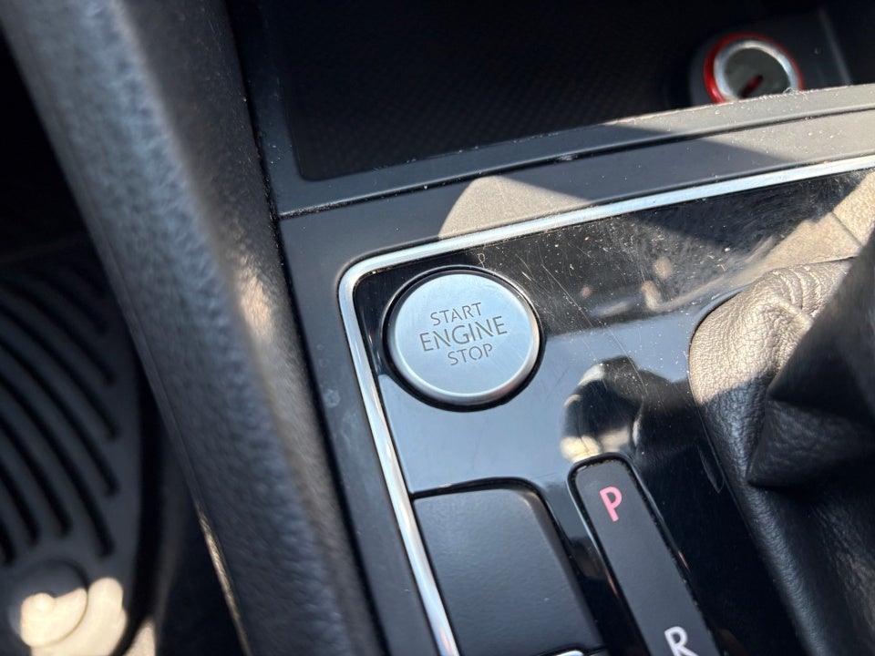 2015 Volkswagen Passat 1.8T Limited Edition
