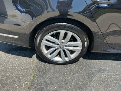 2018 Volkswagen Passat 2.0T SE