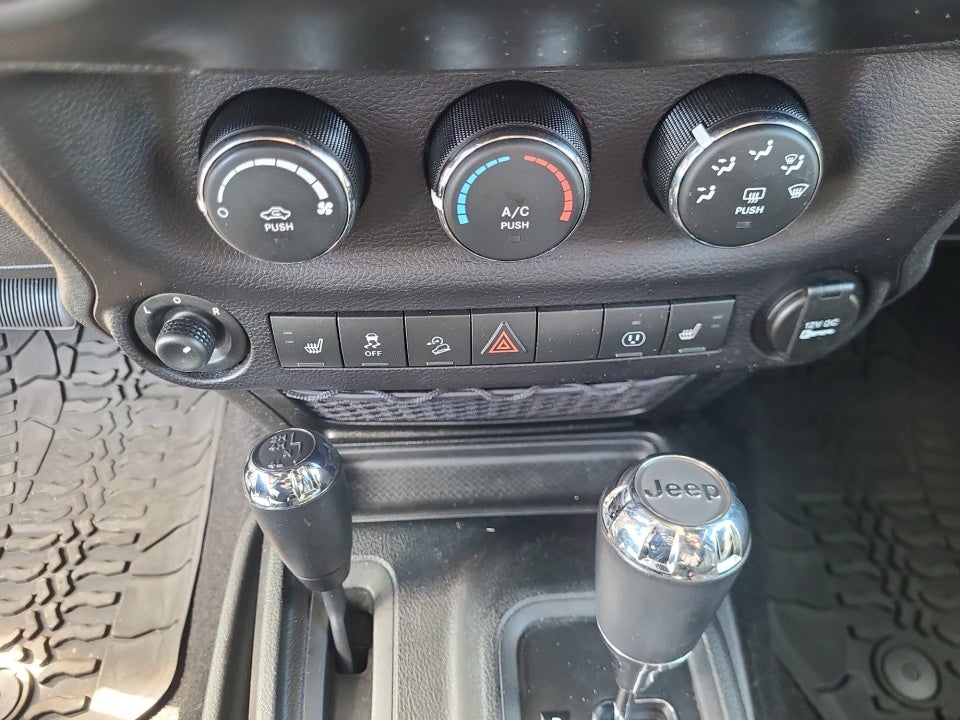 2017 Jeep Wrangler Unlimited Sahara 4x4