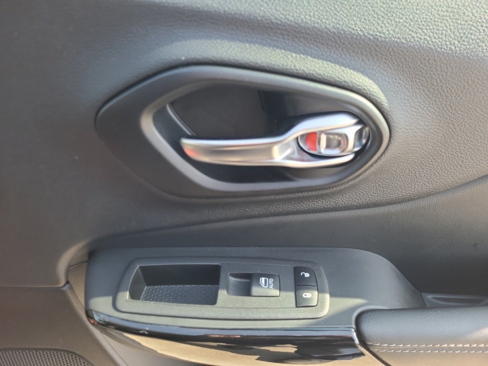 2023 Jeep Cherokee Altitude Lux 4x4