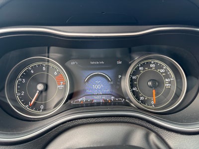 2023 Jeep Cherokee Altitude Lux 4x4
