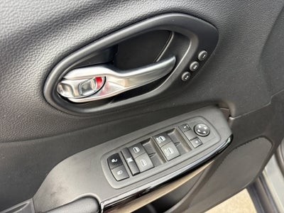 2023 Jeep Cherokee Altitude Lux 4x4