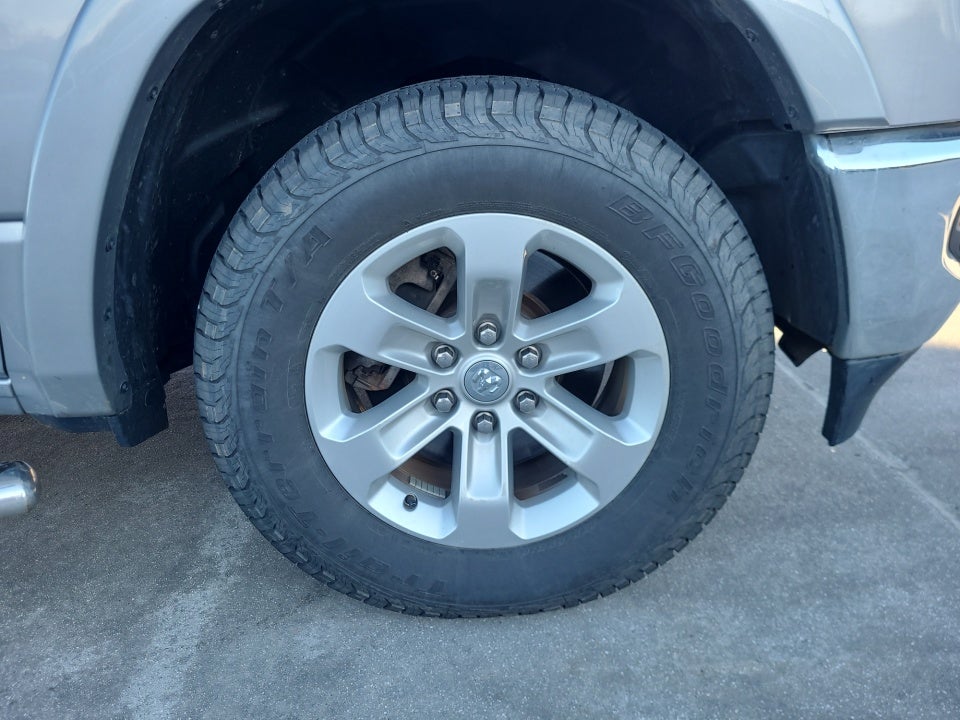 2022 RAM 1500 Laramie Crew Cab 4x4 5'7" Box