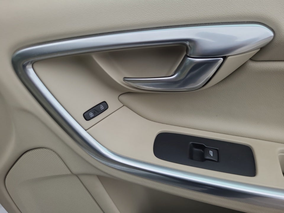 2015 Volvo S60 T5 Drive-E Premier