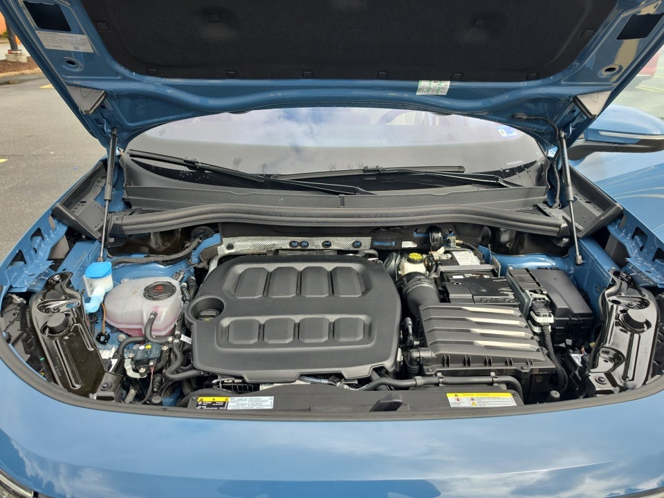 2025 Volkswagen Tiguan 2.0T SEL R-Line