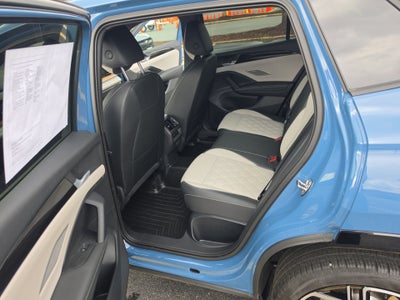 2025 Volkswagen Tiguan 2.0T SEL R-Line
