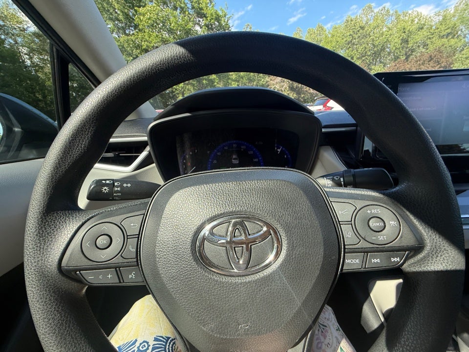 2022 Toyota Corolla Hybrid LE