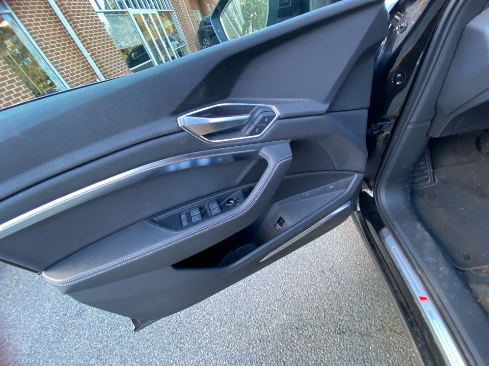 2022 Audi e-tron Sportback Premium Plus S line quattro