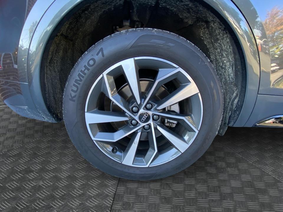 2024 Audi Q5 S line Premium