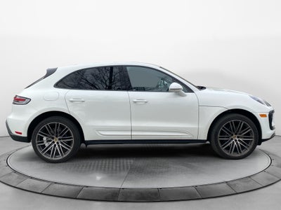 2023 Porsche Macan Base