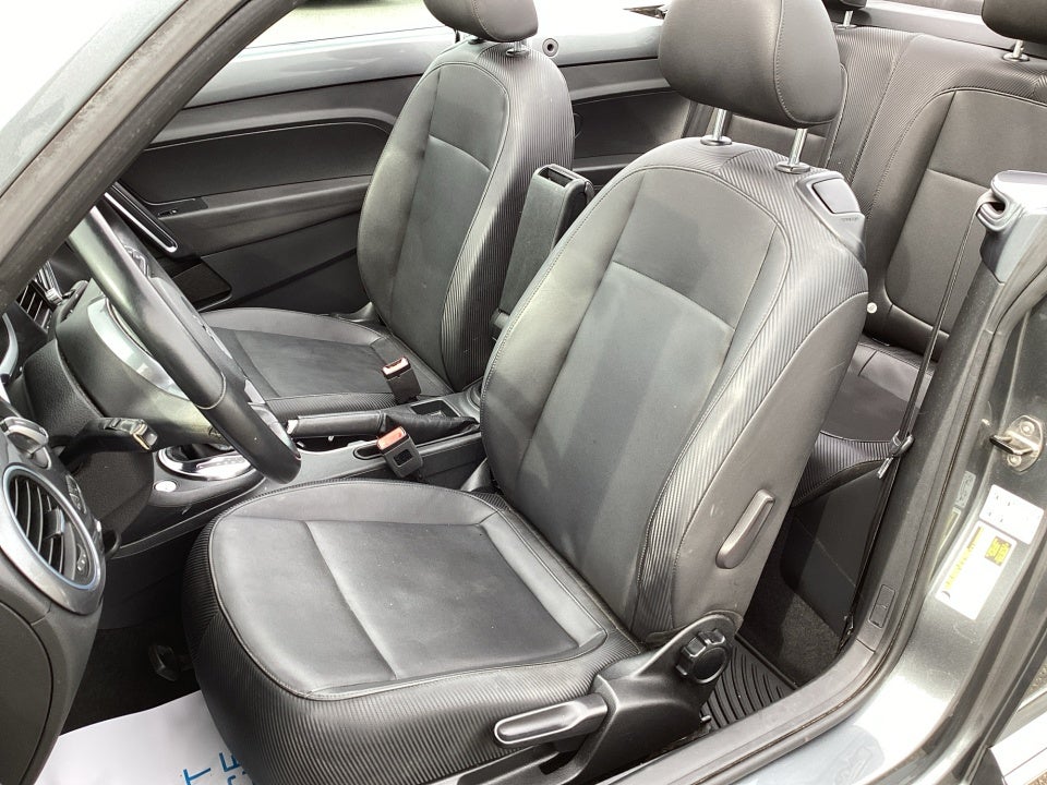 2013 Volkswagen Beetle Convertible 2.5L
