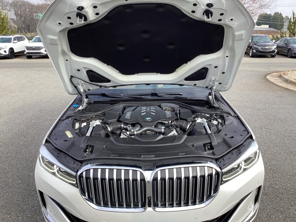 2021 BMW 750i xDrive
