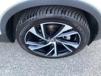 2020 Volvo XC40 T5 R-Design