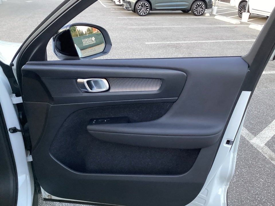 2020 Volvo XC40 T5 R-Design