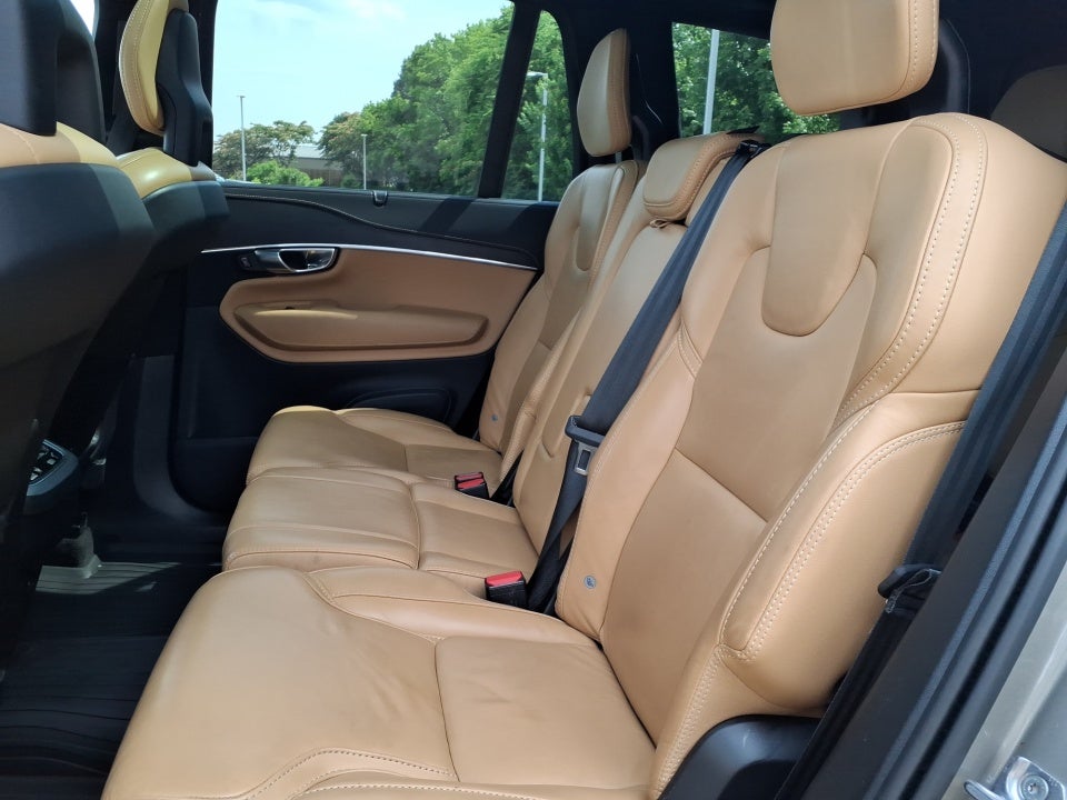 2022 Volvo XC90 T6 Inscription 7 Passenger