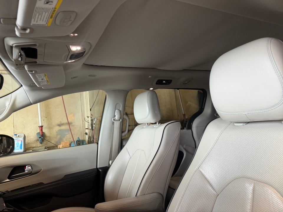 2019 Chrysler Pacifica Hybrid Limited