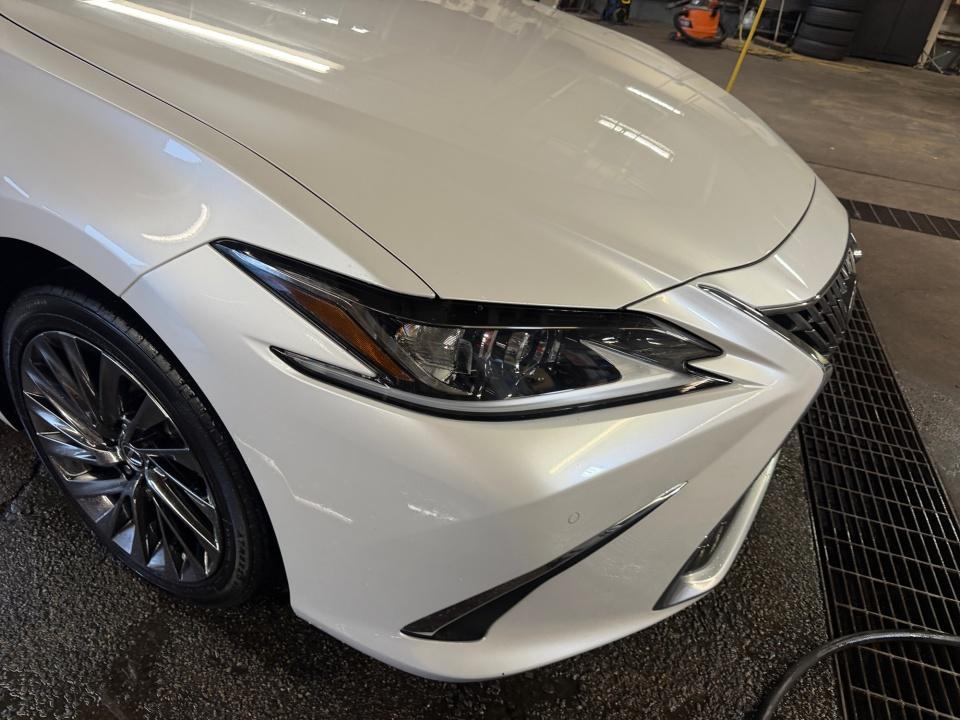 2025 Lexus ES 300h ES 300h Luxury
