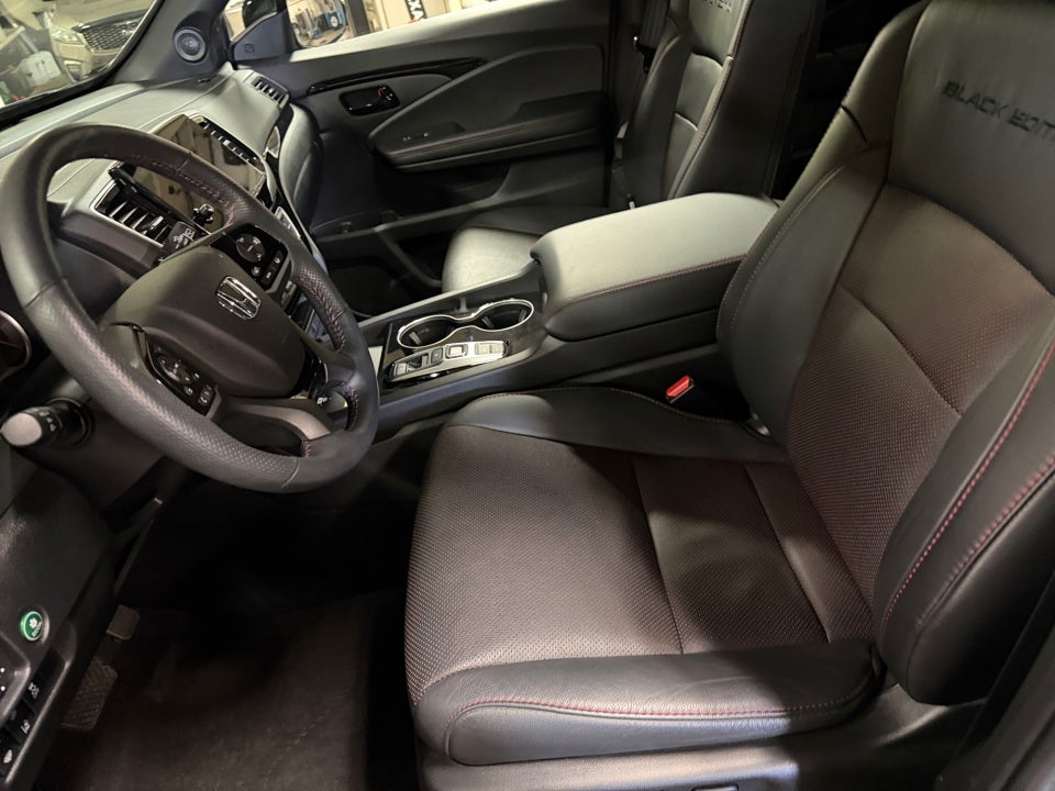 2024 Honda Passport AWD Black