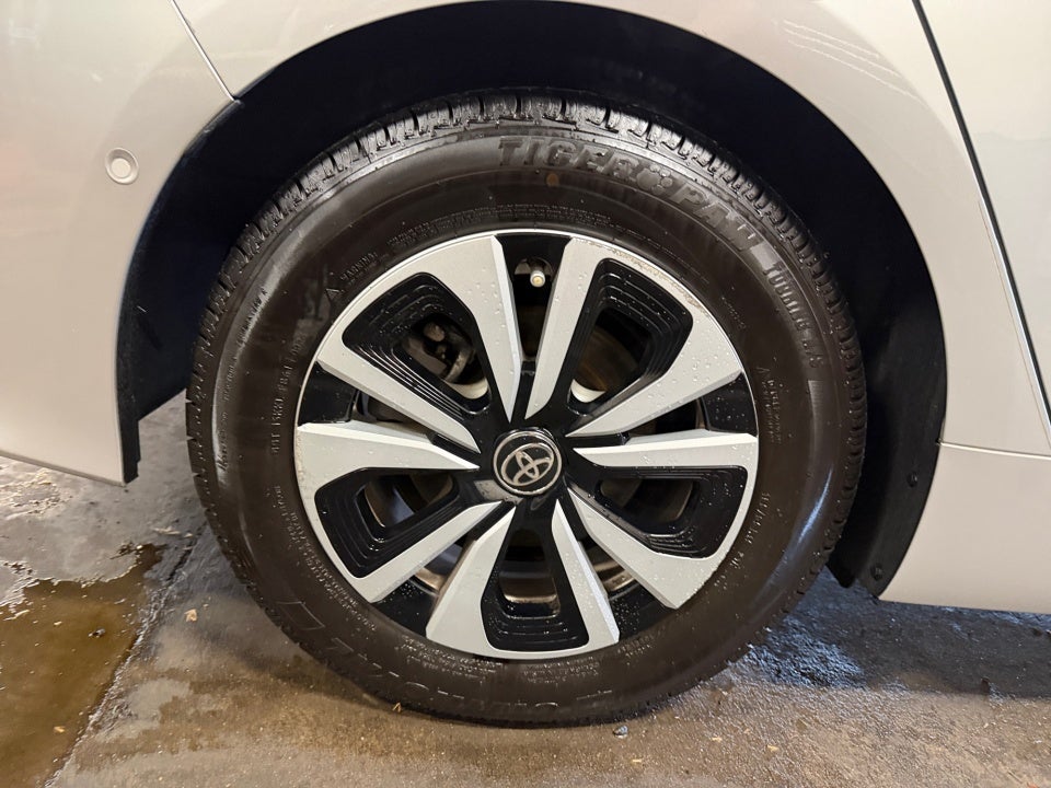 2017 Toyota Prius Prime Advanced